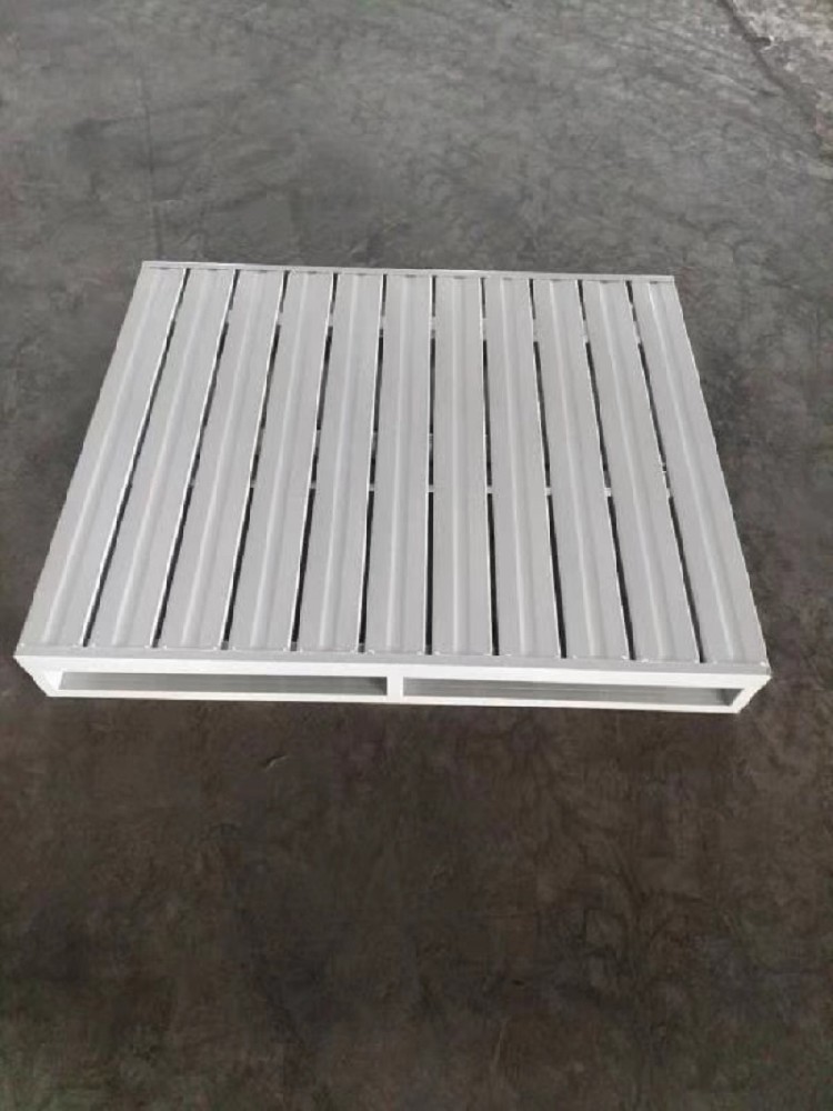 立体库用铁托盘特点
